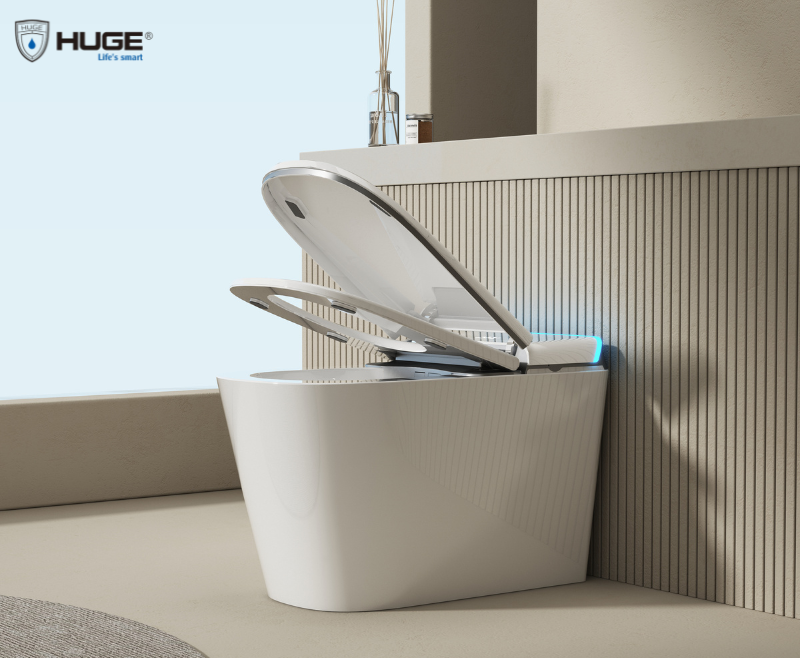  Thiết bị nhà tắm cao cấp - Bồn cầu thông minh Huge